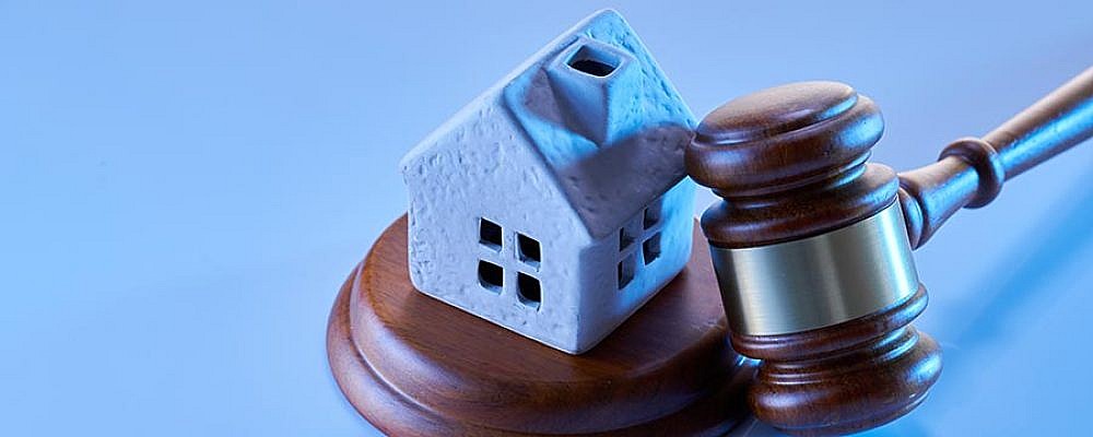 Cum funcționează executarea imobiliară și ce drepturi au debitorii în această situație?